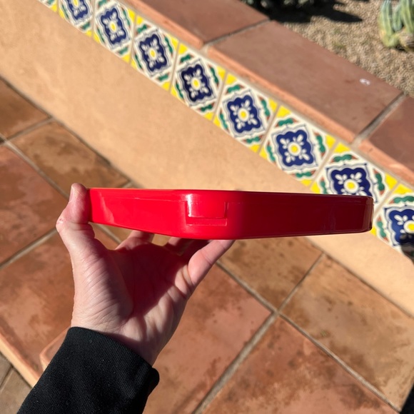 Hello Kitty Heart Container - Picture 2 of 8